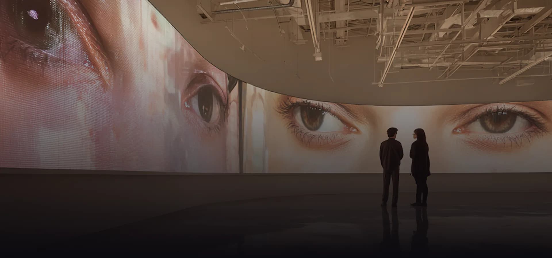 Immersive event venue wrapped in a panoramic digital installation